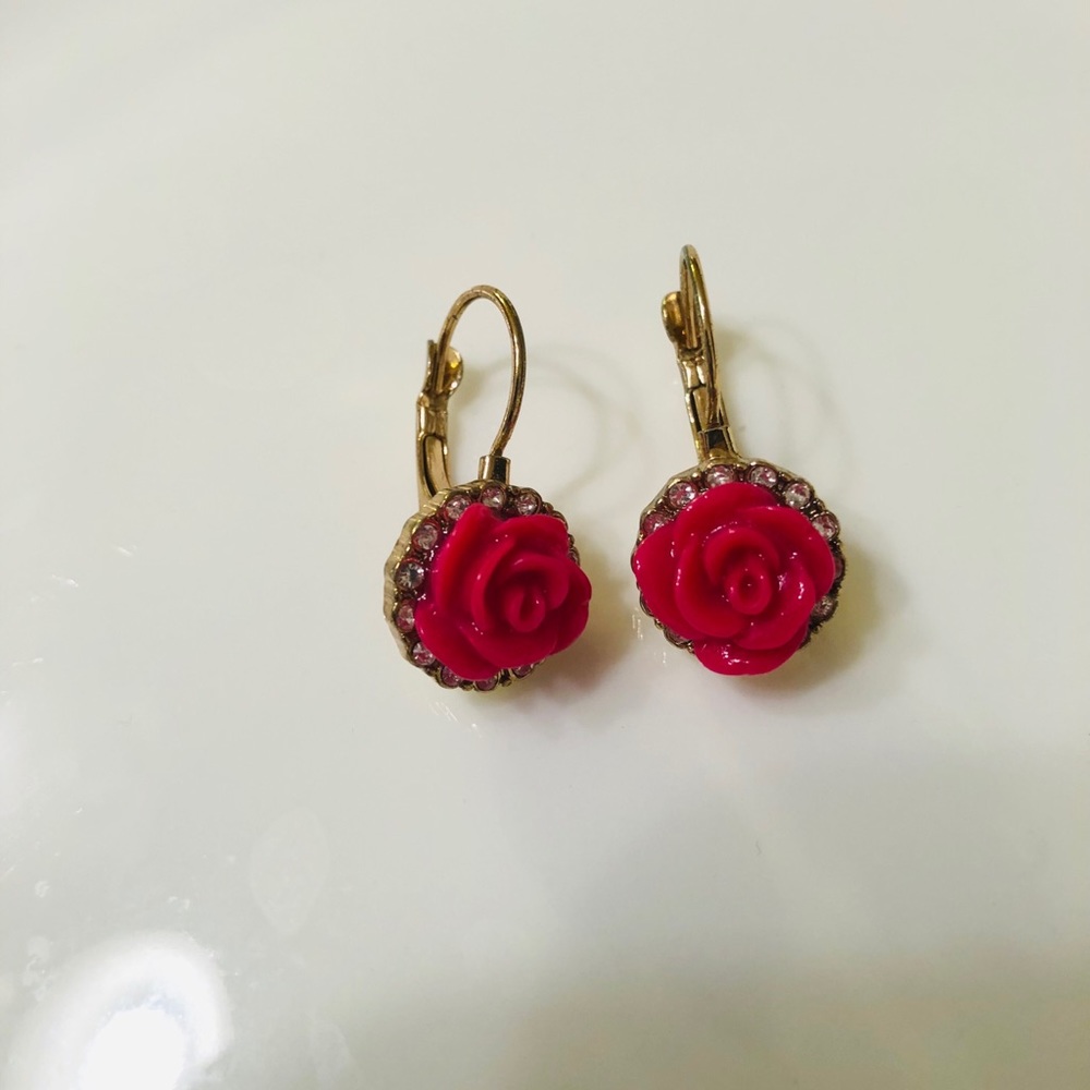 Earings - Picture 2 of 2